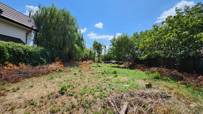 Magurele, Piscina Magurele, doar 1 km primarie, parc.